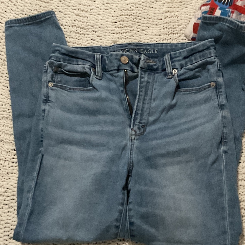 American Eagle GFF Light Wash Classic Jeans